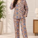 Green Floral Pajama Set for Women – Botanical Print Button-Down Sleepwear with Matching Pants